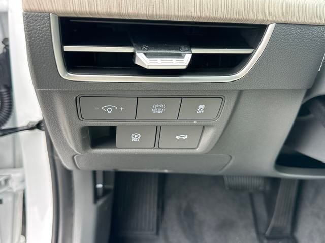 2025 Hyundai Sonata Hybrid SEL - Photo 17
