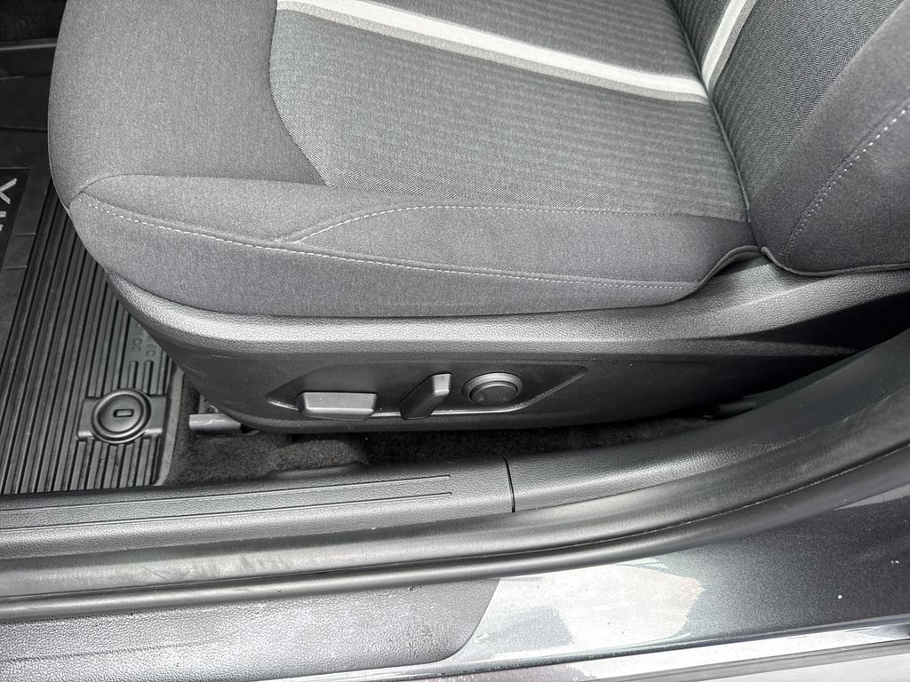 2025 Hyundai Sonata SEL - Photo 11