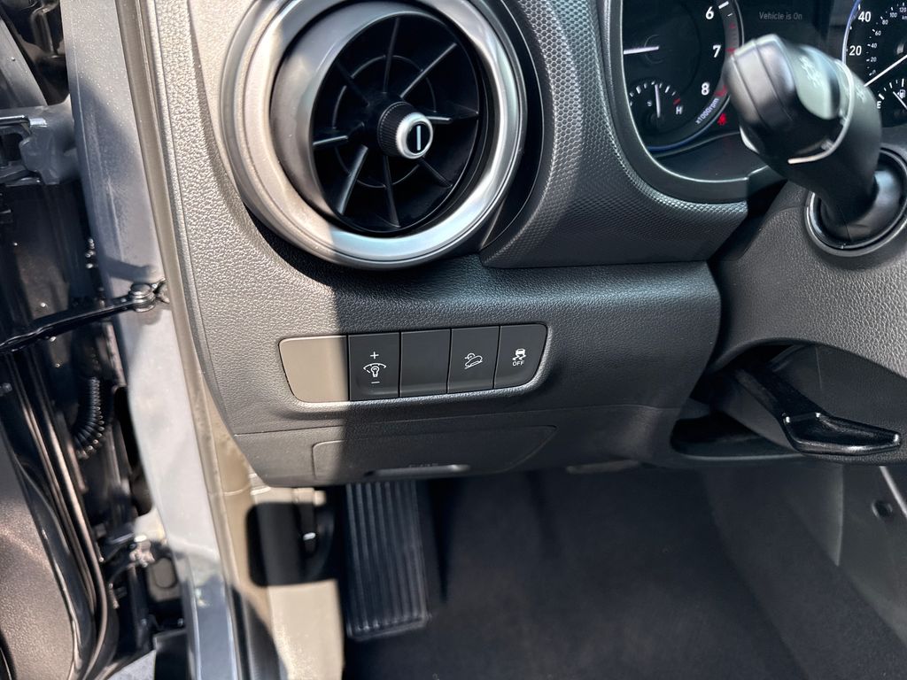 2023 Hyundai Kona SEL - Photo 14