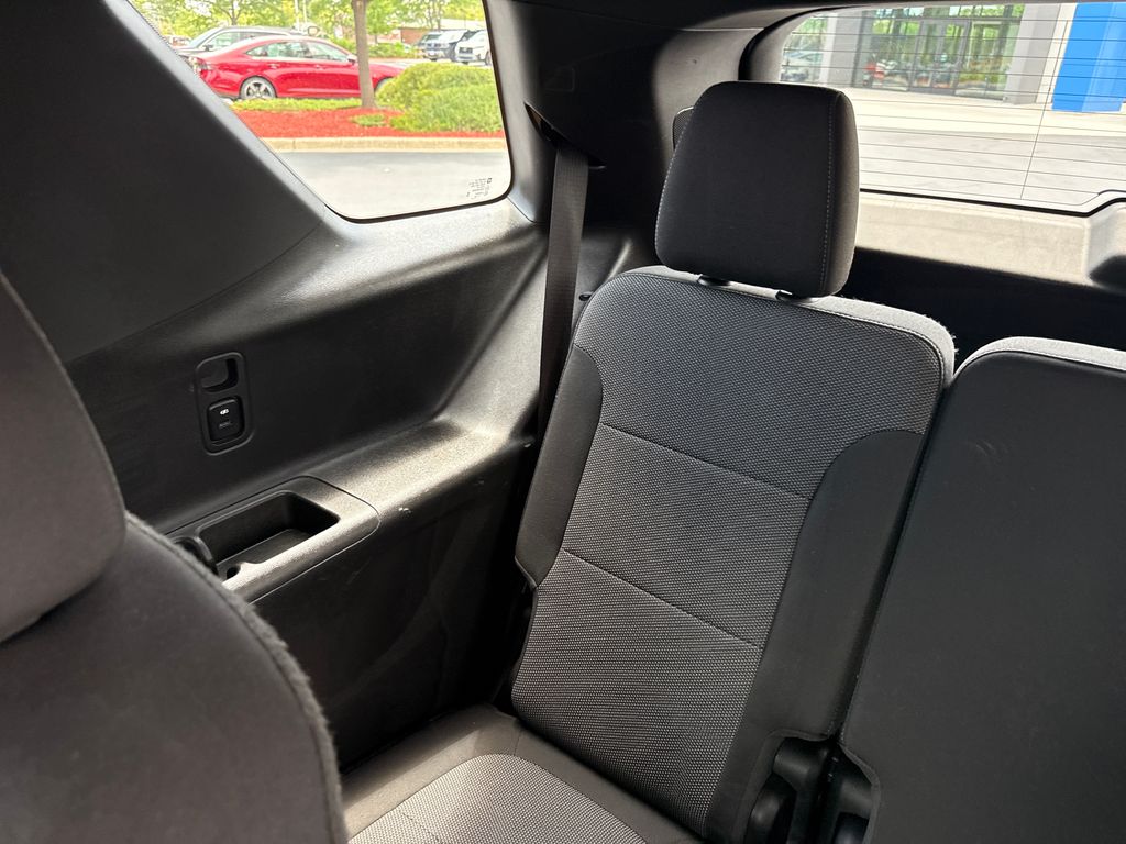 2022 Chevrolet Traverse 1LT - Photo 22