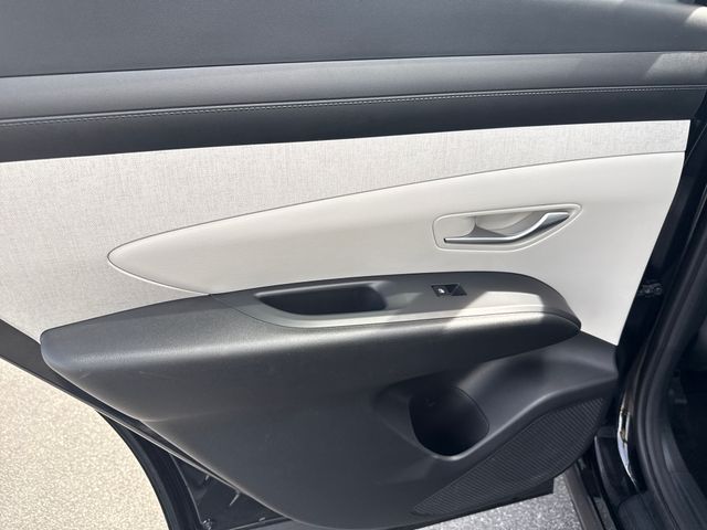 2025 Hyundai Tucson SEL Convenience - Photo 17