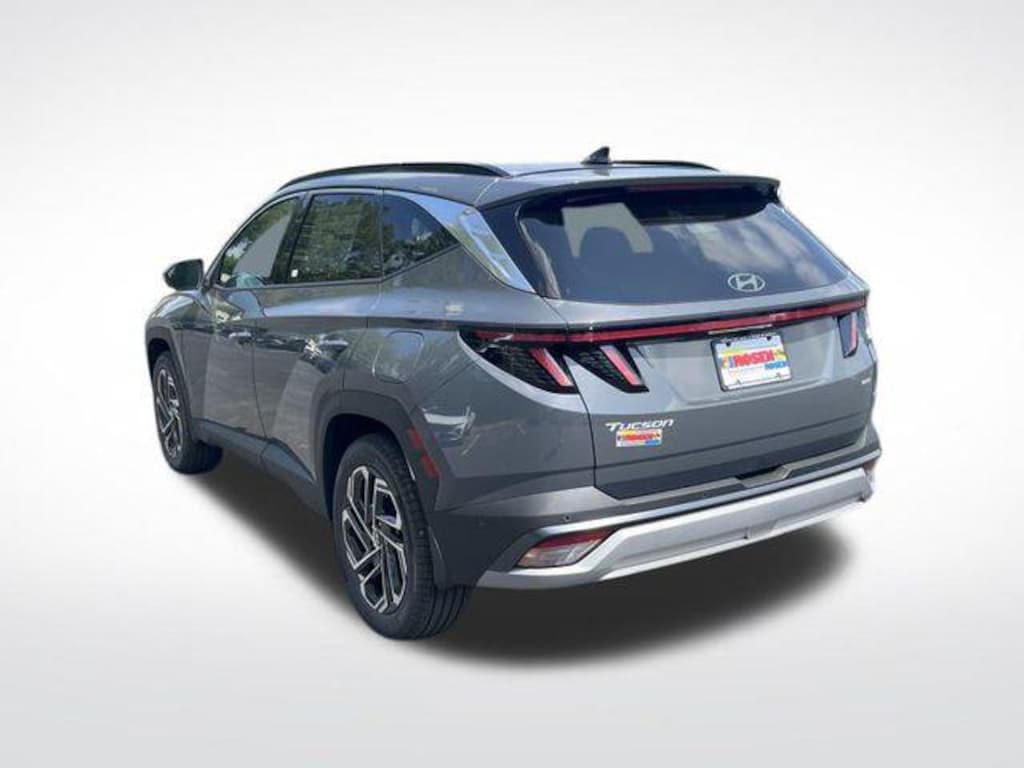 New 2025 Hyundai Tucson Limited AWD SUV
