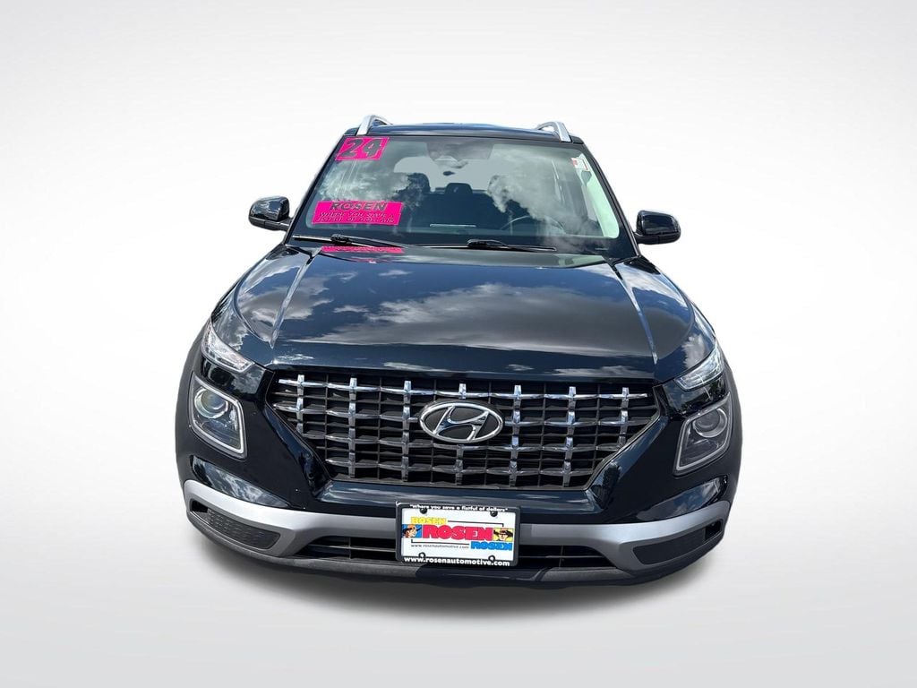 2024 Hyundai Venue SEL - Photo 8