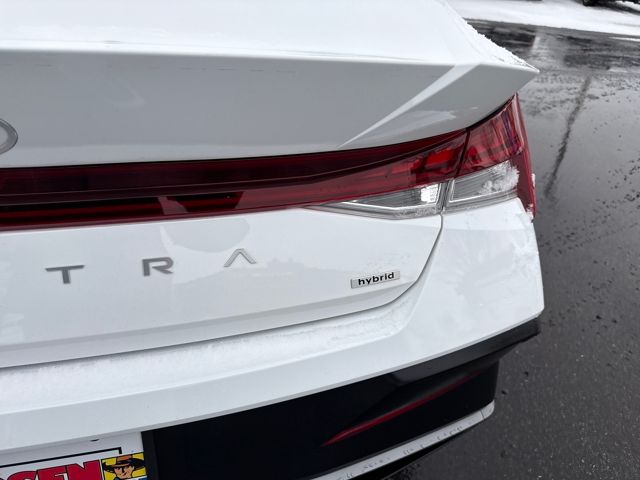 2025 Hyundai Elantra Limited - Photo 40