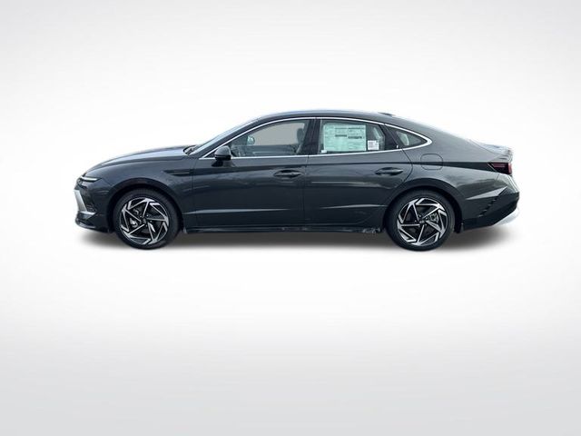 2026 Hyundai Sonata SEL Sport photo 2