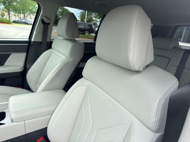 2025 Hyundai Santa Fe SEL - Photo 13