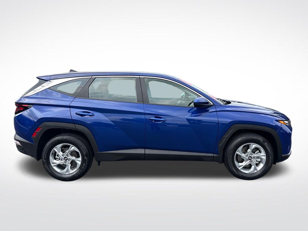 2024 Hyundai Tucson SE - Photo 6