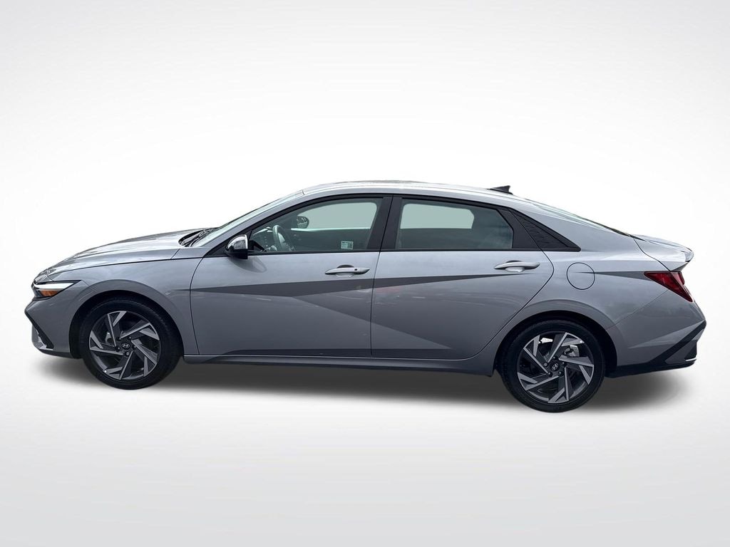 Certified 2025 Hyundai