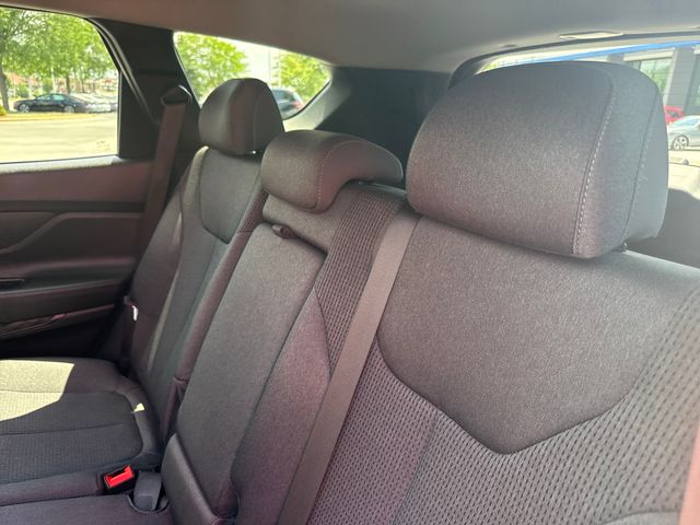 2021 Hyundai Santa Fe SE - Photo 18