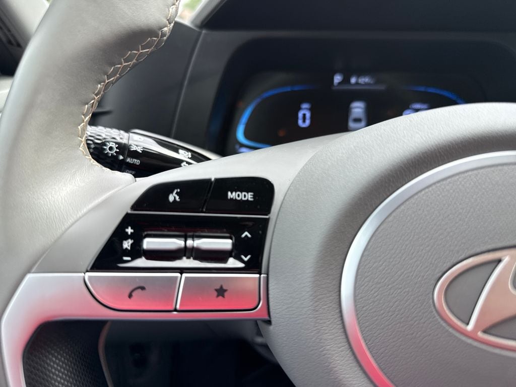 2025 Hyundai Elantra SEL - Photo 24