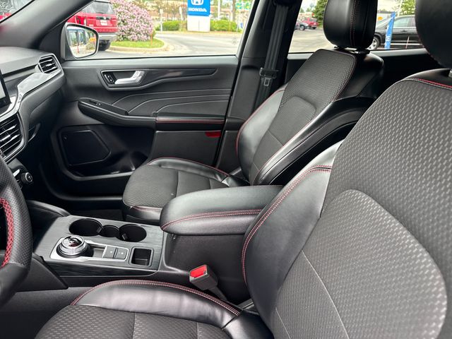 2023 Ford Escape ST-Line - Photo 13