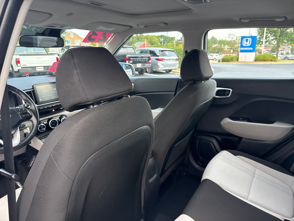 2023 Hyundai Venue SEL - Photo 21