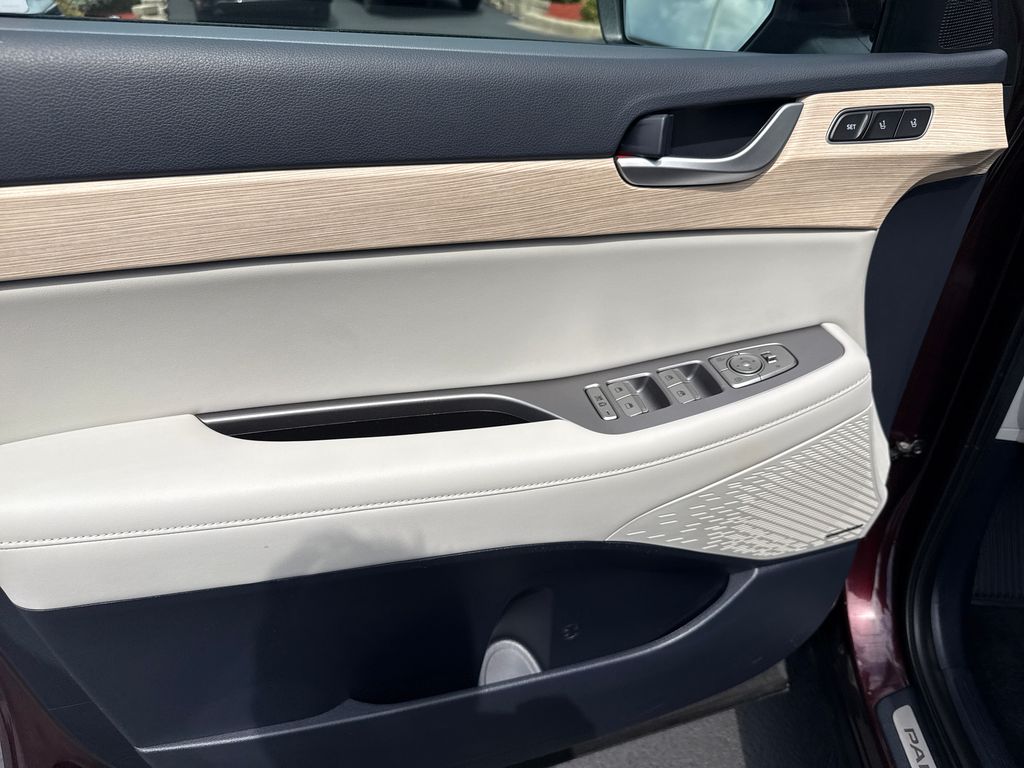 2024 Hyundai Palisade Limited - Photo 9