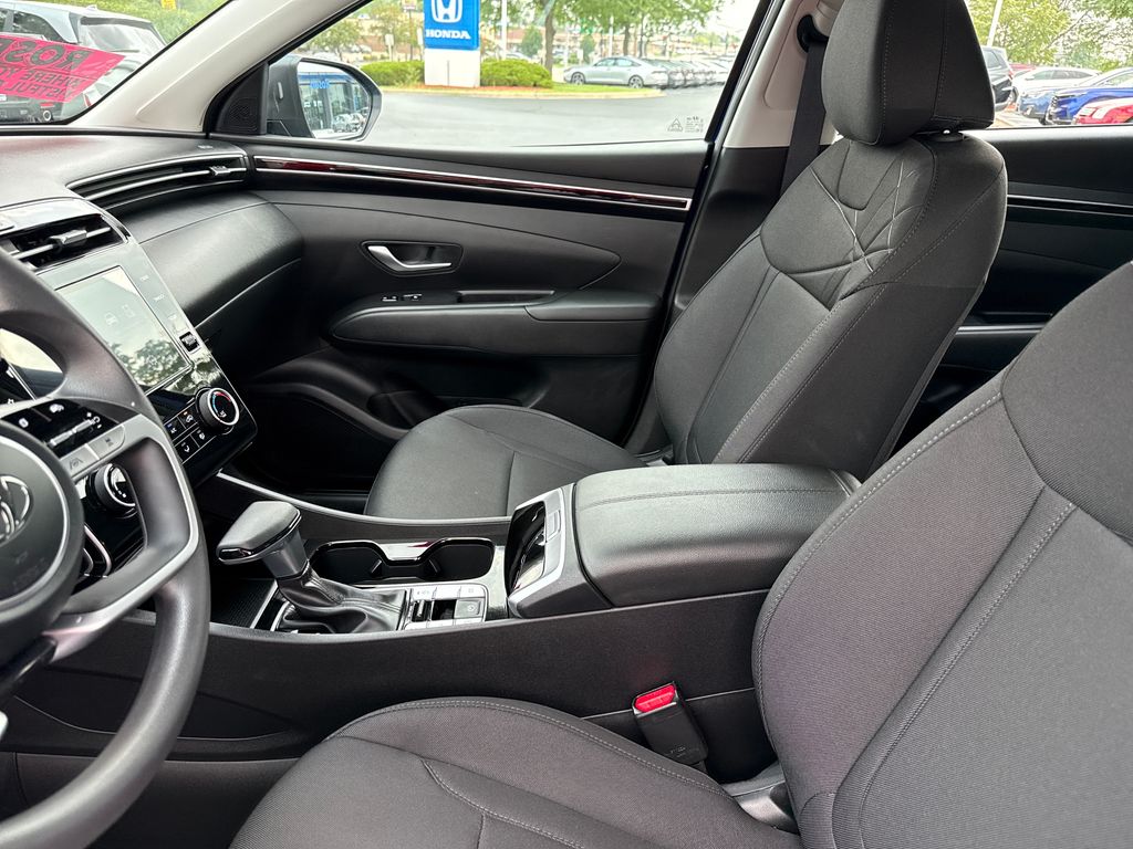 2024 Hyundai Tucson SE - Photo 13
