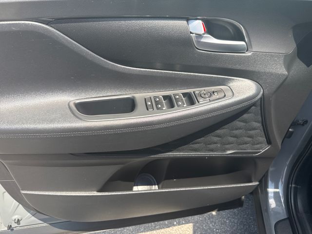 2021 Hyundai Santa Fe SE - Photo 9