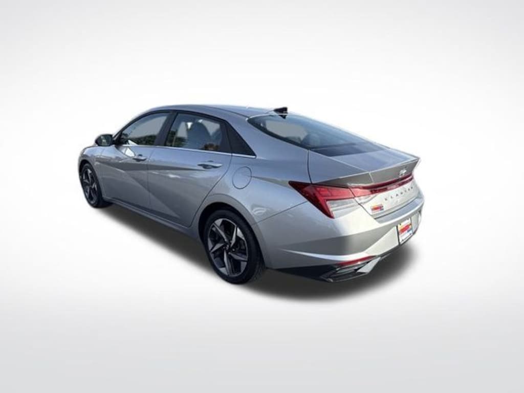 Used 2021 Hyundai Elantra SEL Sedan