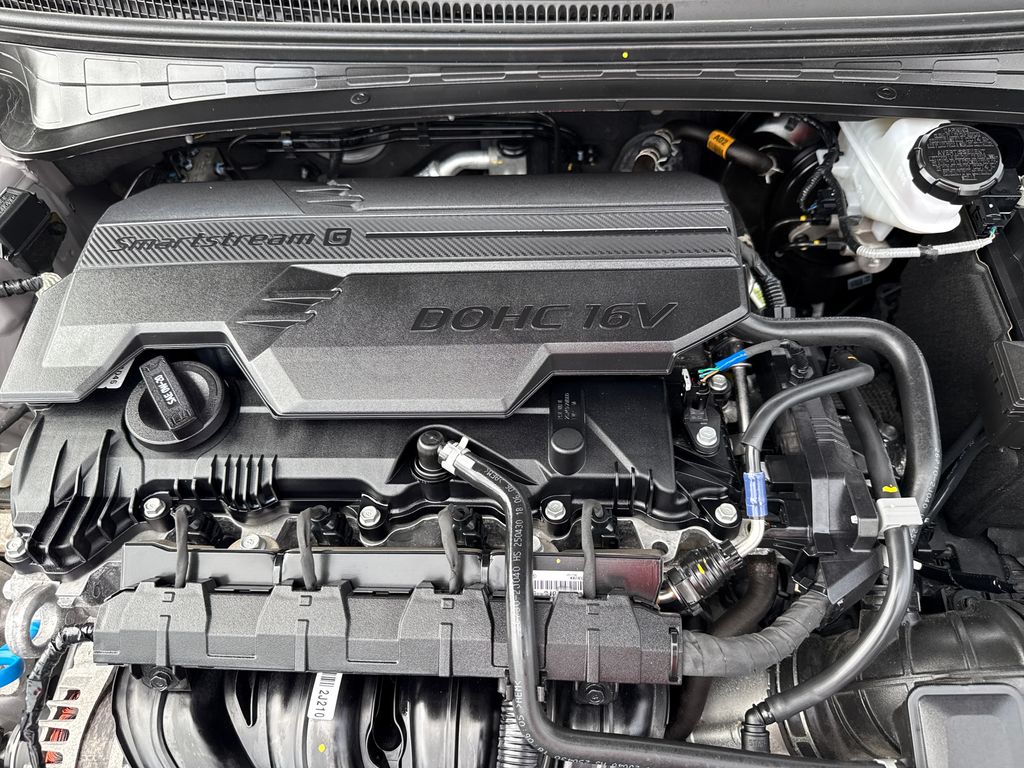 2025 Hyundai Elantra SEL - Photo 37