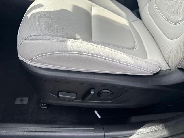 2025 Hyundai Tucson SEL Convenience - Photo 11