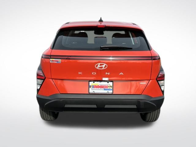 2026 Hyundai Kona SE photo 4