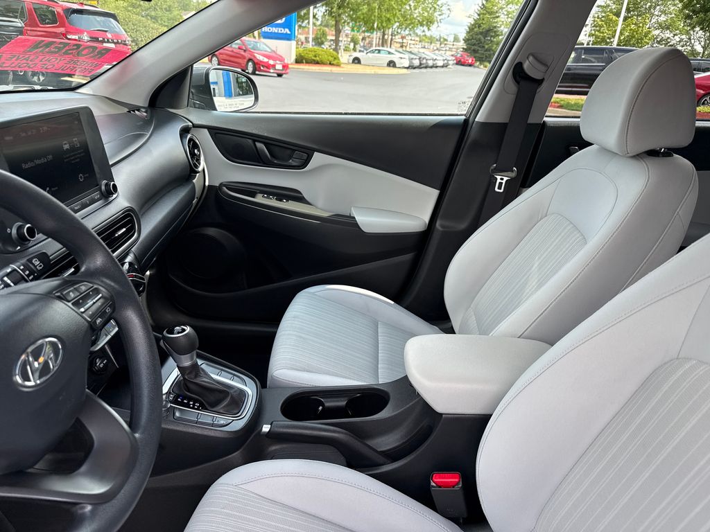 2023 Hyundai Kona SEL - Photo 12