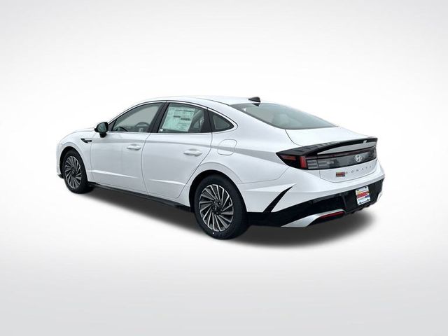 2025 Hyundai Sonata Hybrid SEL photo 2