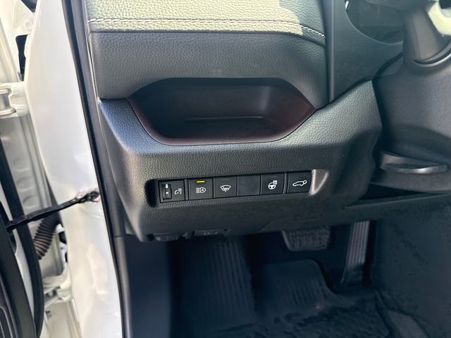 2021 Toyota RAV4 Limited - Photo 16
