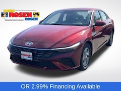 2025 Hyundai Elantra SE Sedan