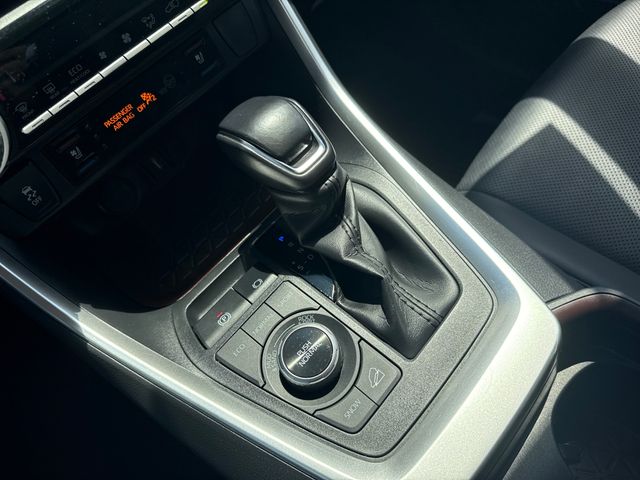 2021 Toyota RAV4 Limited - Photo 32