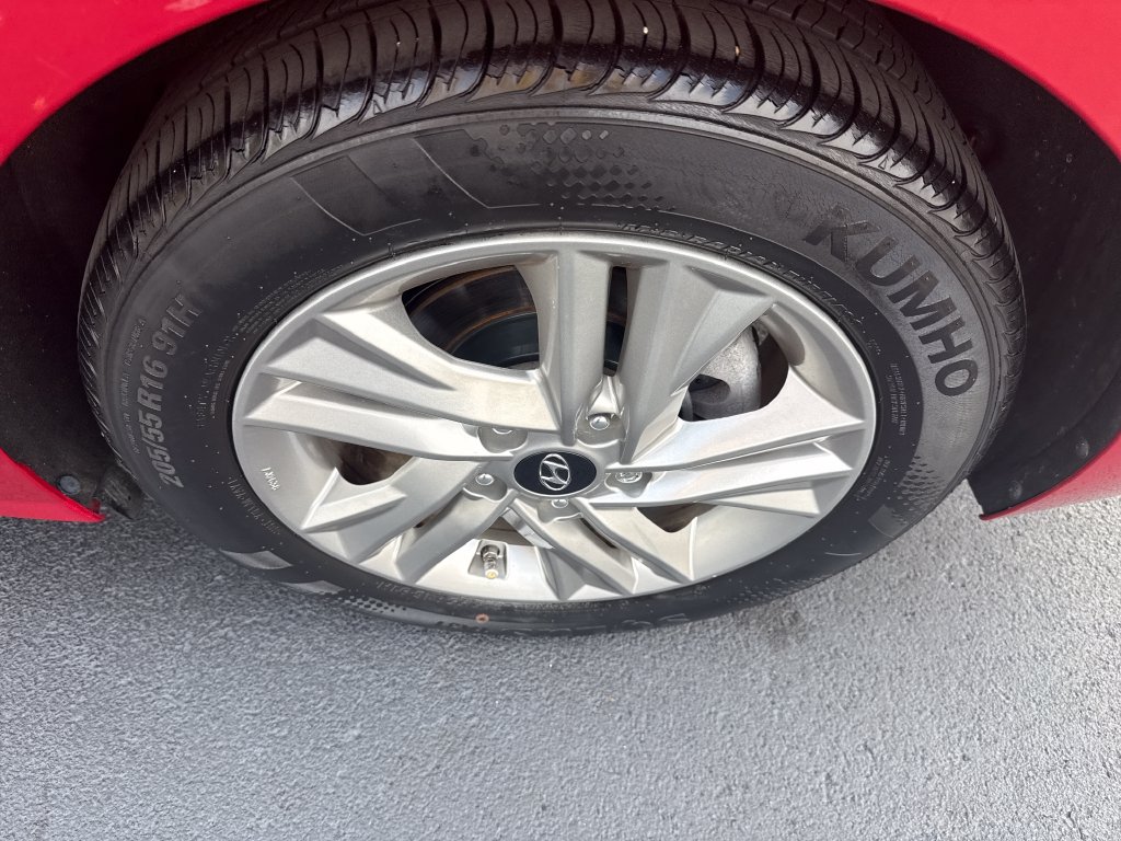 2020 Hyundai Elantra Value Edition - Photo 36