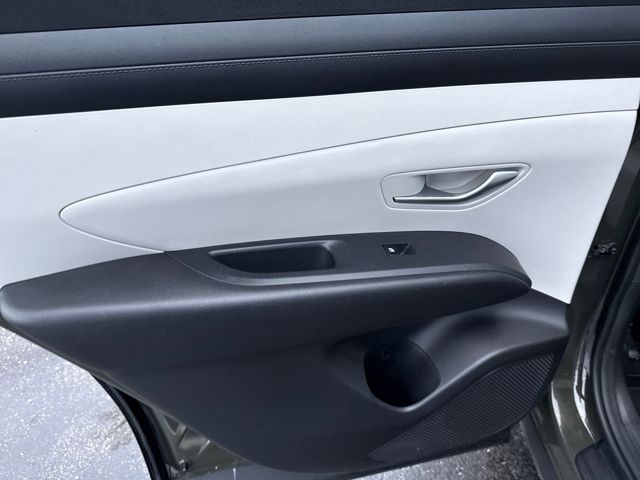 2025 Hyundai Tucson SEL - Photo 16