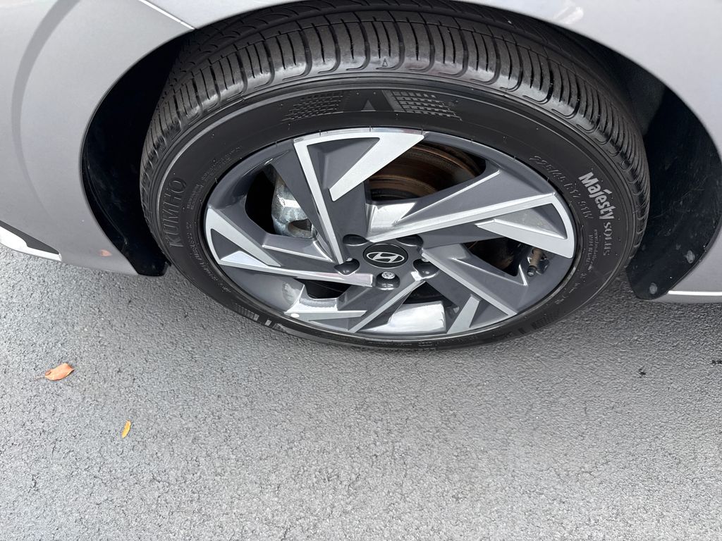 2025 Hyundai Elantra SEL - Photo 36