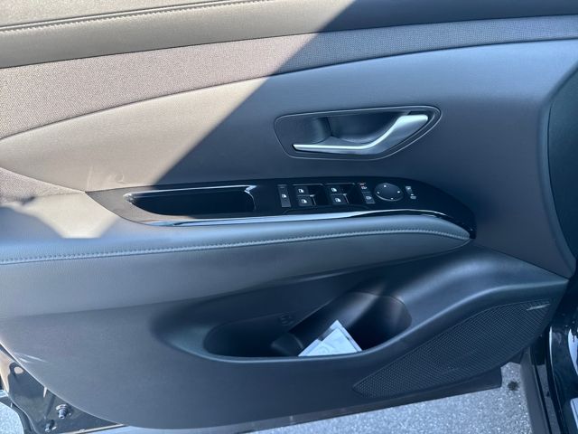 2025 Hyundai Tucson Limited - Photo 9