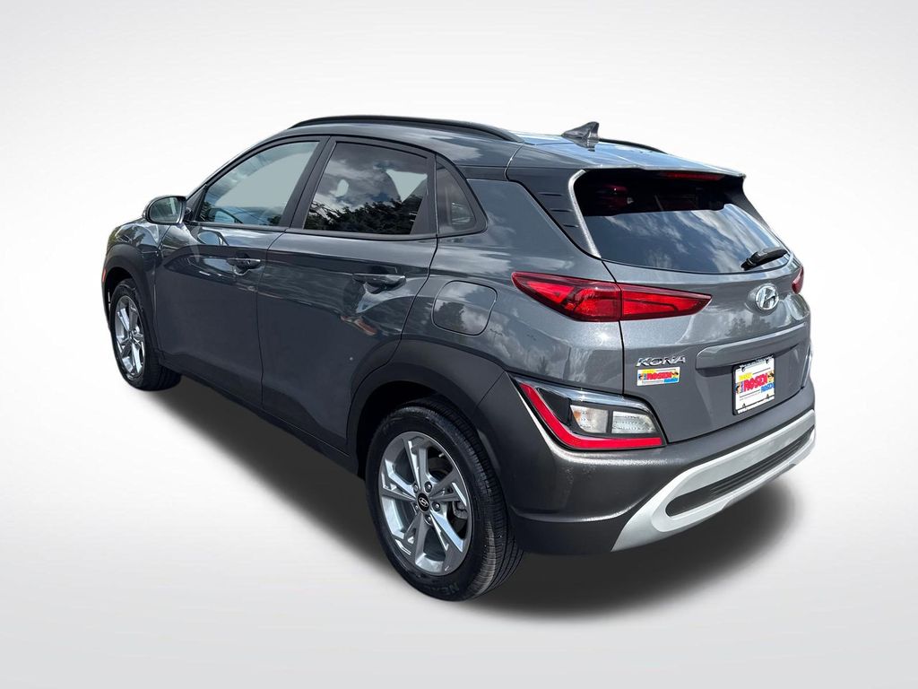 2023 Hyundai Kona SEL - Photo 2