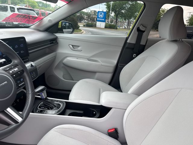 2024 Hyundai Kona SEL - Photo 13