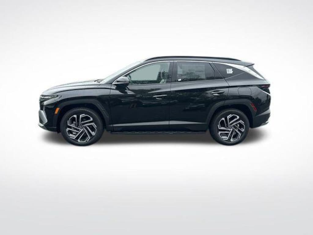New 2025 Hyundai Tucson Limited AWD SUV