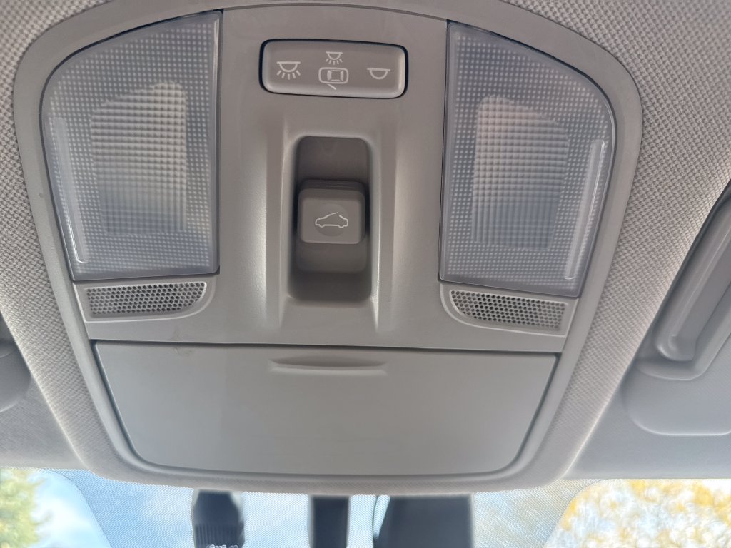 2020 Hyundai Elantra Value Edition - Photo 34