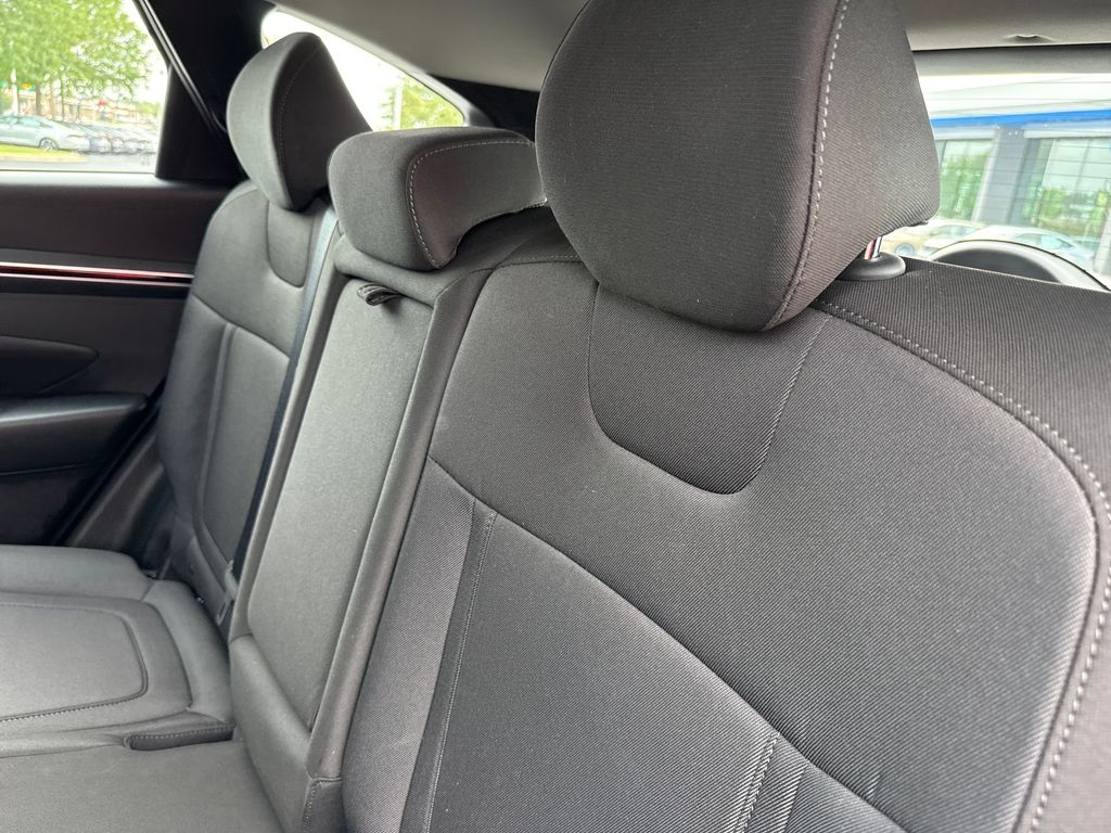 2024 Hyundai Tucson SE - Photo 18