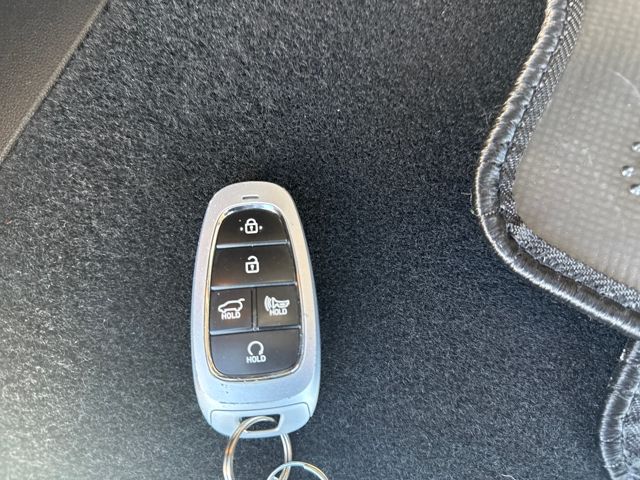 2022 Hyundai Tucson SEL Convenience photo 2