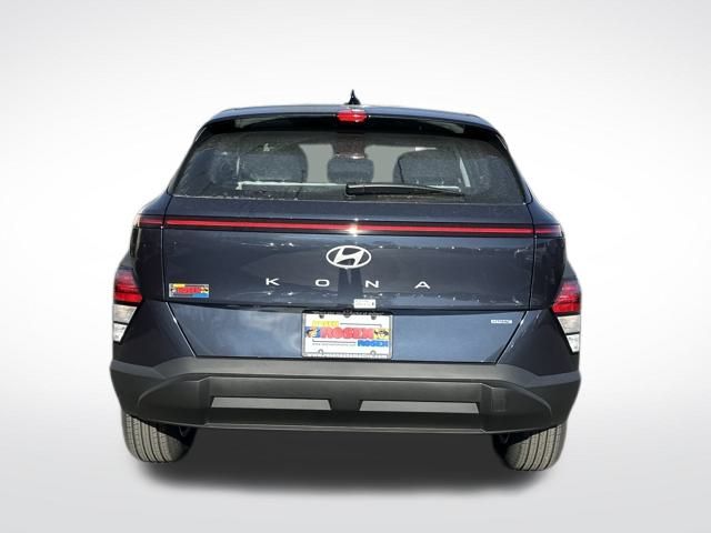 2026 Hyundai Kona SE photo 4