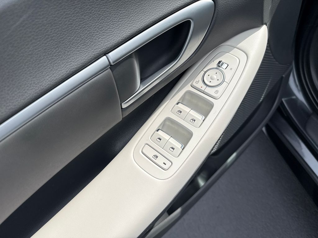 2024 Hyundai Sonata SEL - Photo 10