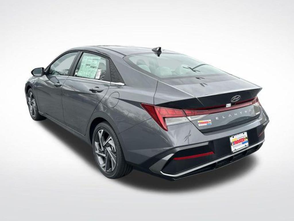 New 2026 Hyundai Elantra Limited Sedan