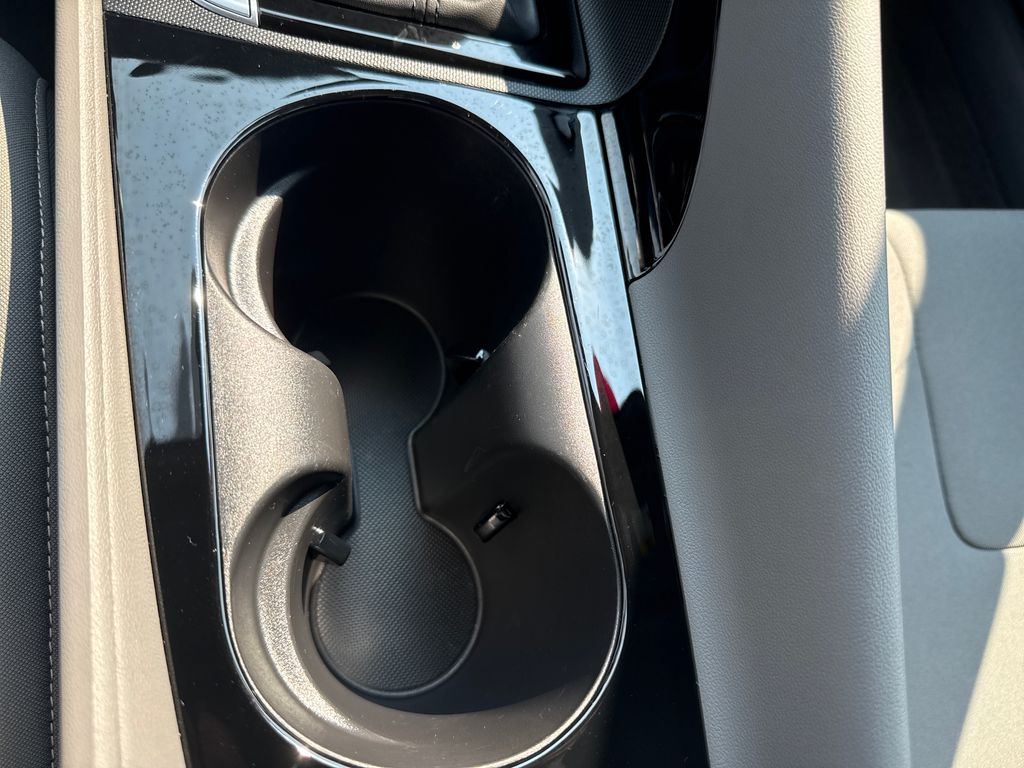 2024 Hyundai Elantra SEL - Photo 28