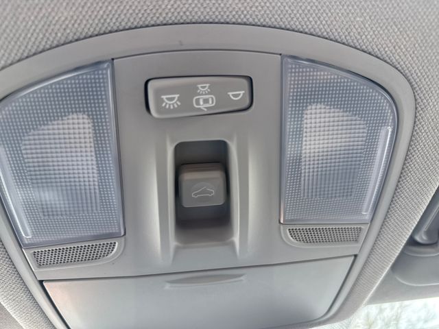 2020 Hyundai Elantra Limited - Photo 39