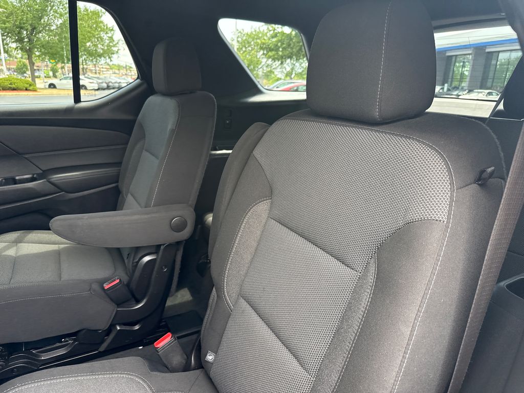 2022 Chevrolet Traverse 1LT - Photo 18