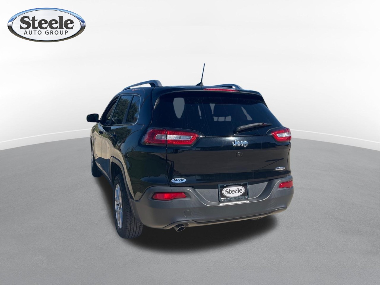 Used 2017 Jeep Cherokee Latitude with VIN 1C4PJLCB3HW663288 for sale in Kyle, TX