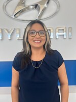Staff member Michelle Perez from ID_ac9490