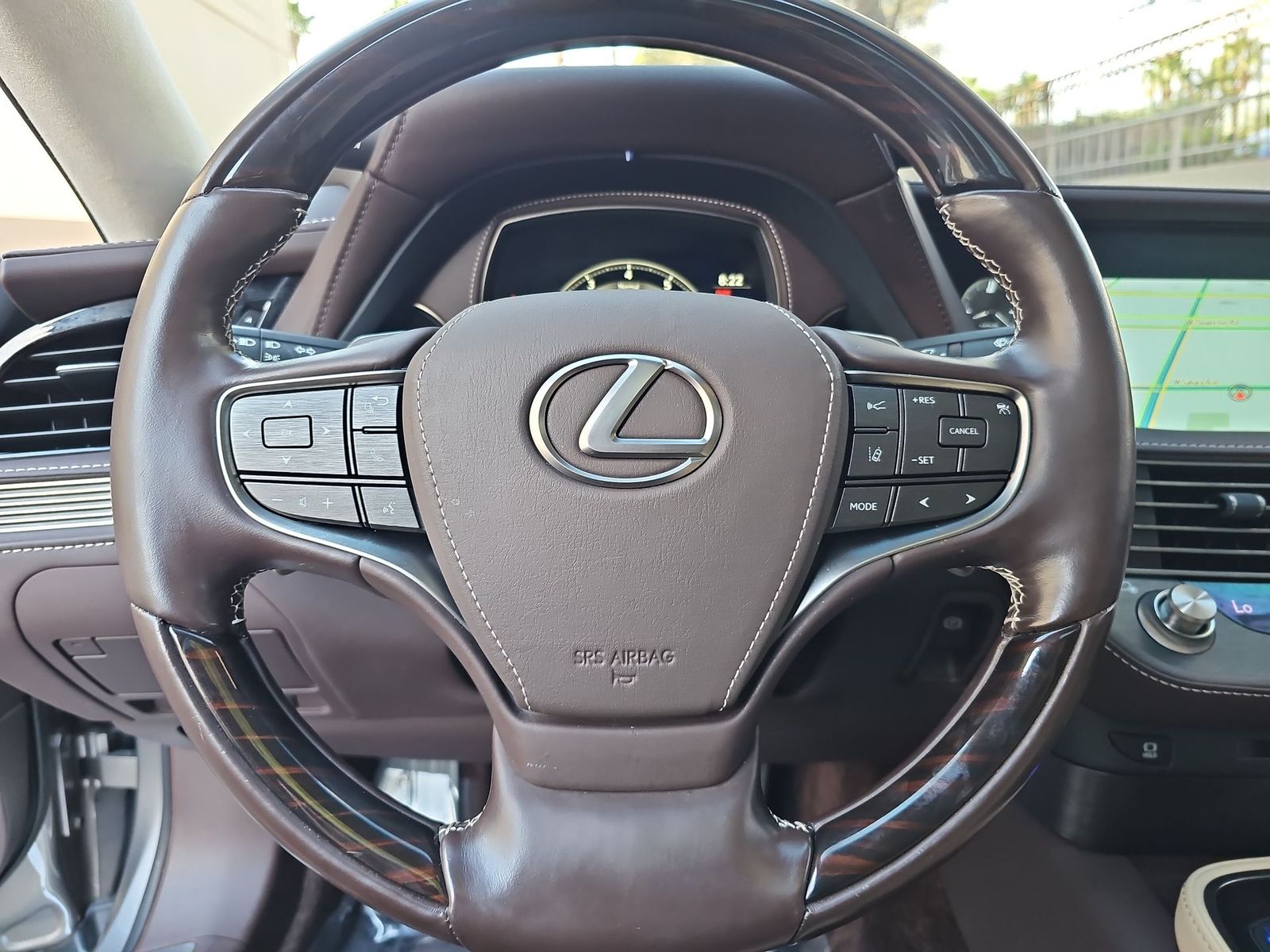 Thumbnail: 2019 Lexus LS - 19