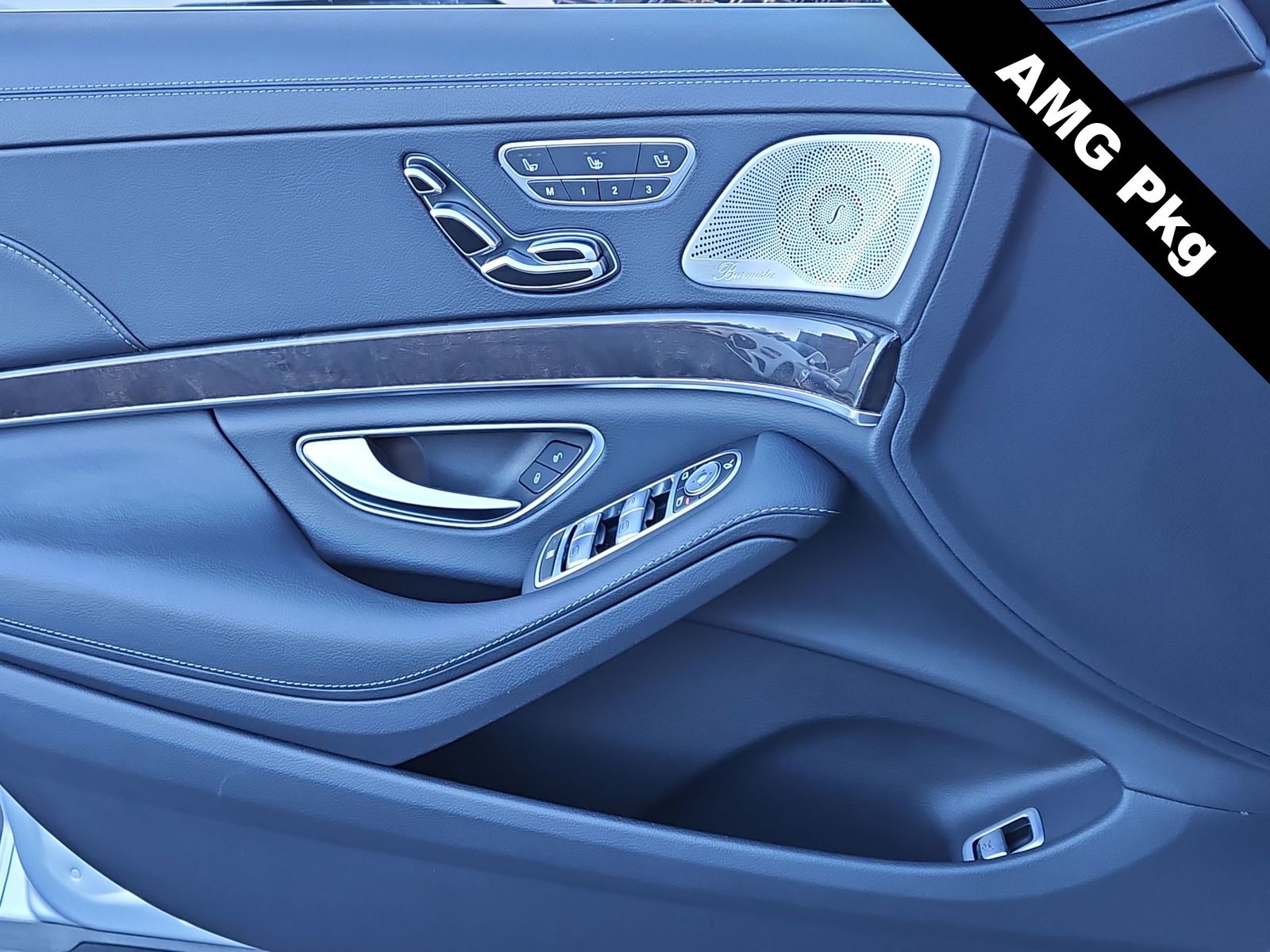 Thumbnail: 2015 Mercedes-Benz S-Class - 28