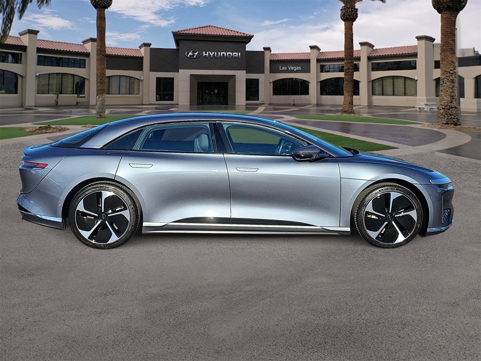 Thumbnail: 2024 Lucid Air - 9