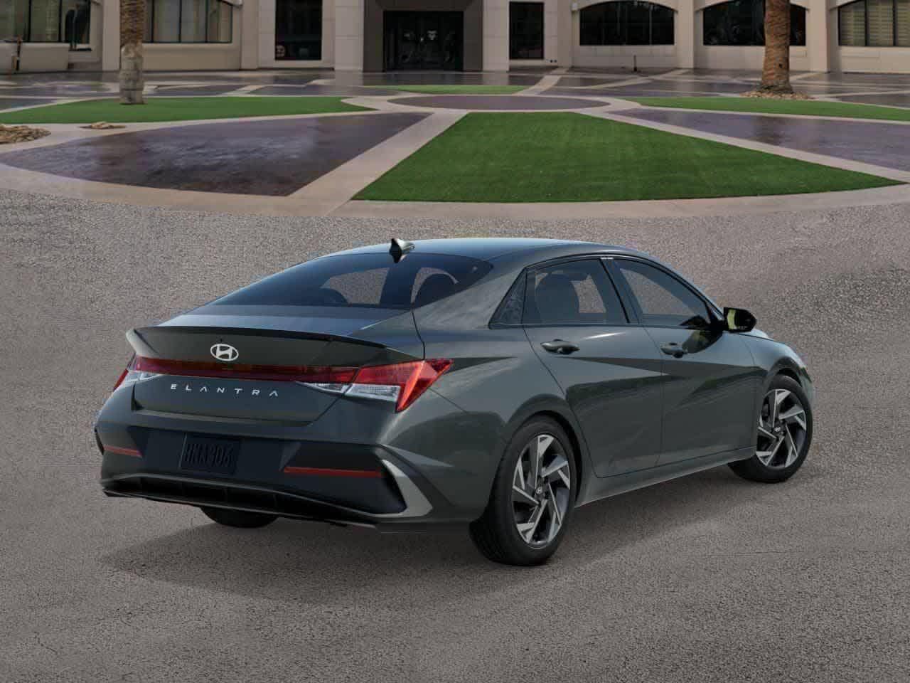 Thumbnail: 2026 Hyundai Elantra - 4